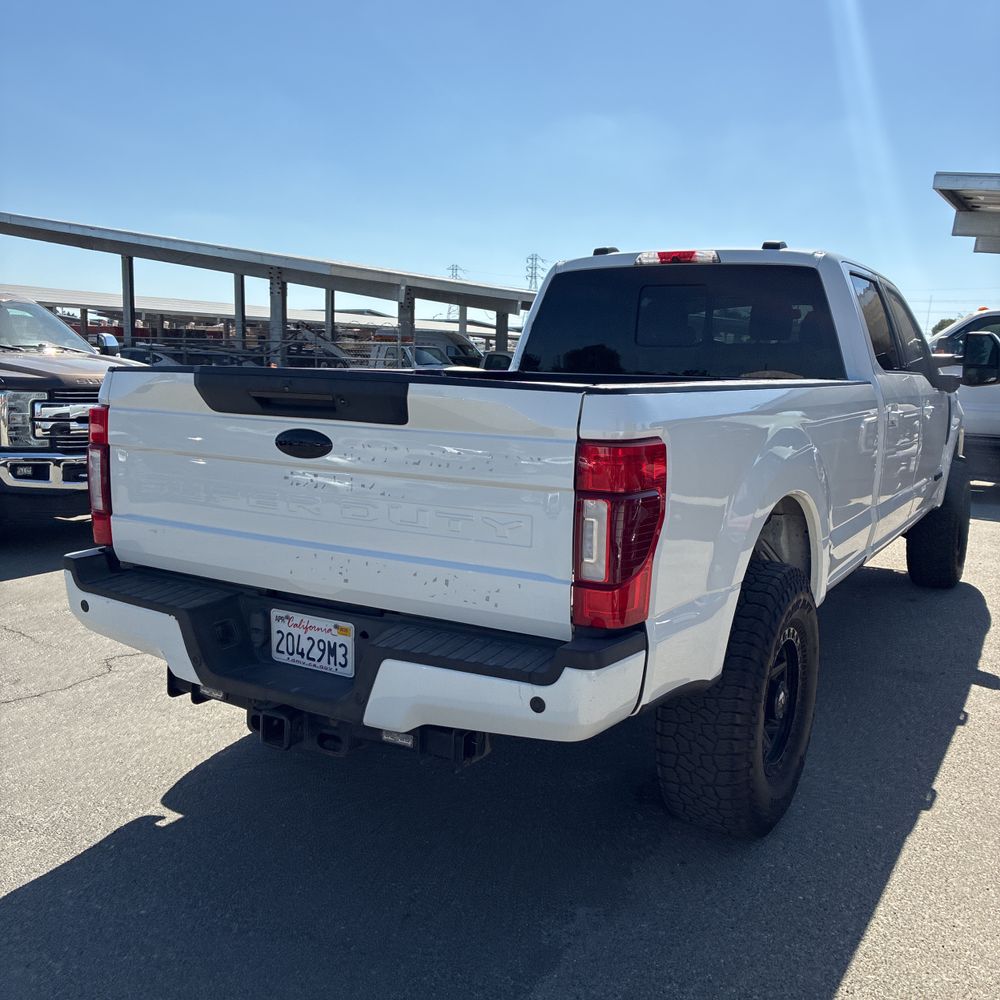 2022 Ford F-350 Super Duty Lariat
