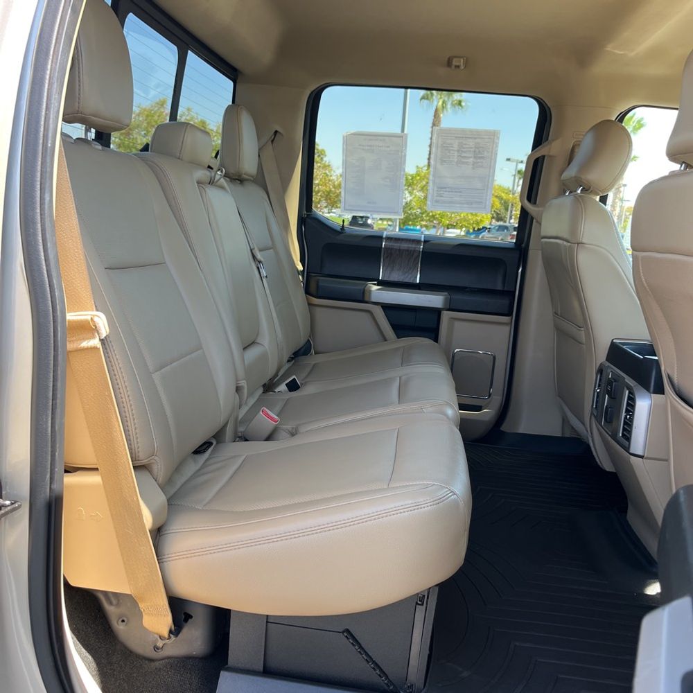 2017 Ford F-350 Super Duty Lariat