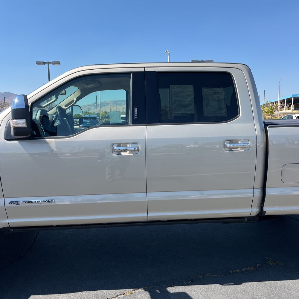 2017 Ford F-350 Super Duty Lariat