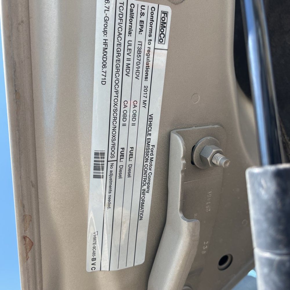 2017 Ford F-350 Super Duty Lariat