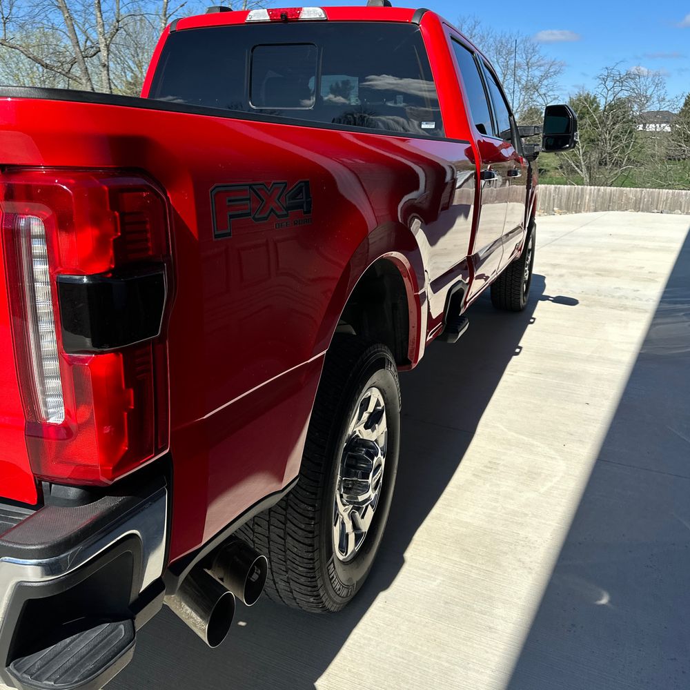 2023 Ford F-350 Super Duty Lariat