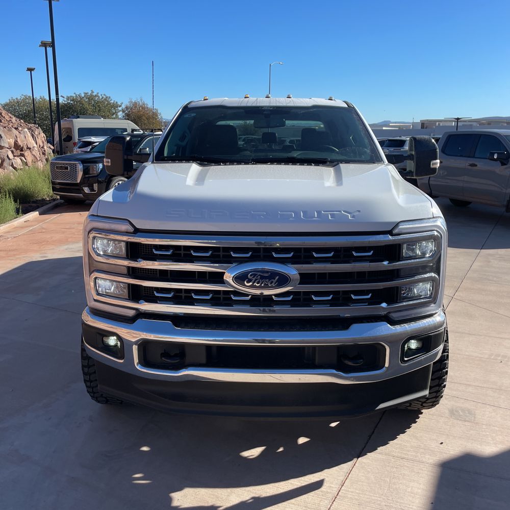2025 Ford F-350 Super Duty Lariat