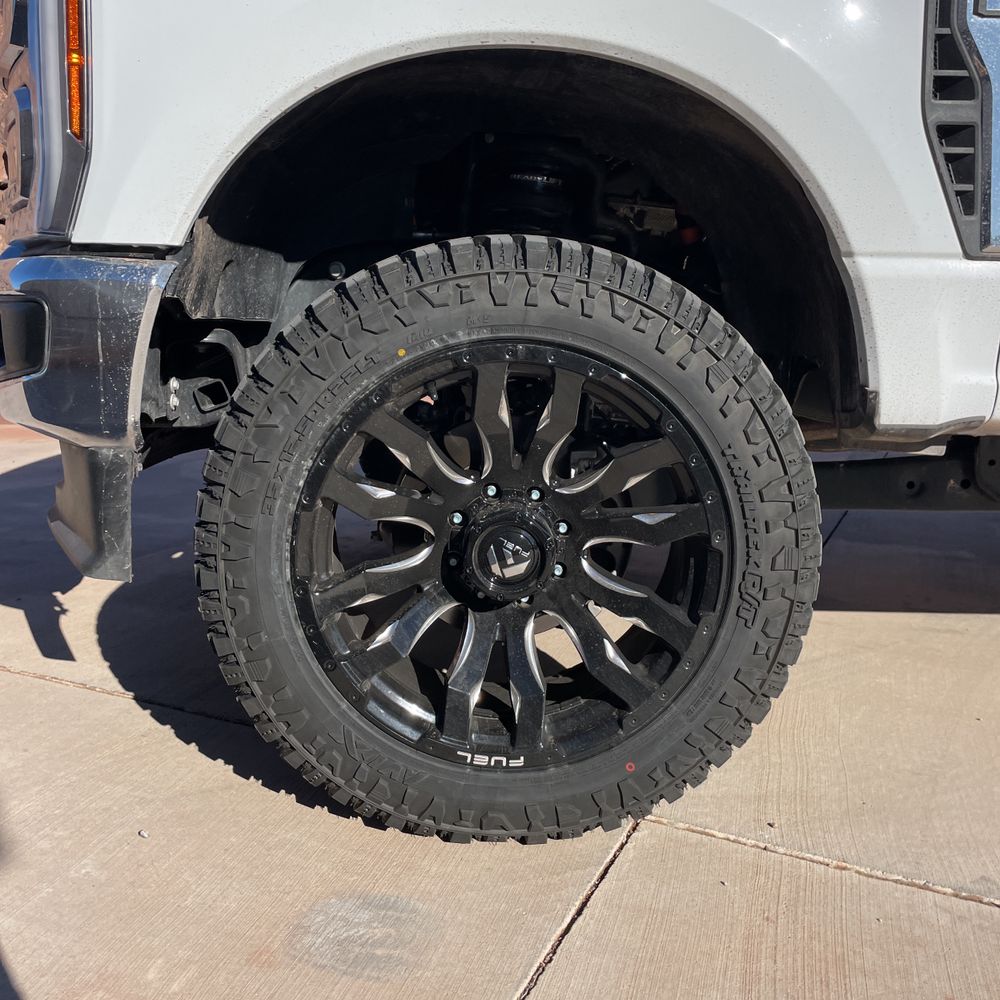 2025 Ford F-350 Super Duty Lariat