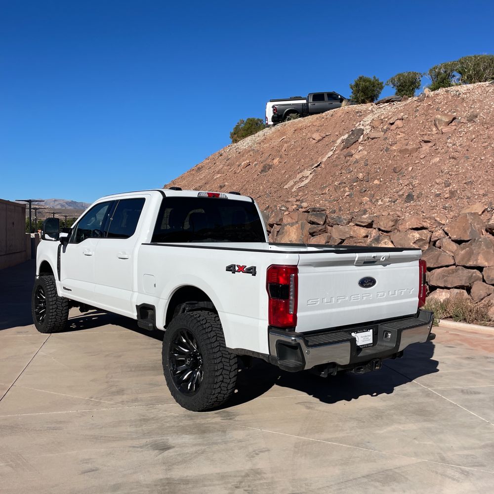 2025 Ford F-350 Super Duty Lariat