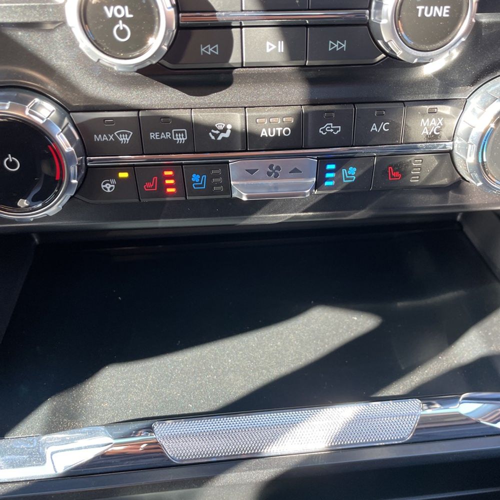 2025 Ford F-350 Super Duty Lariat