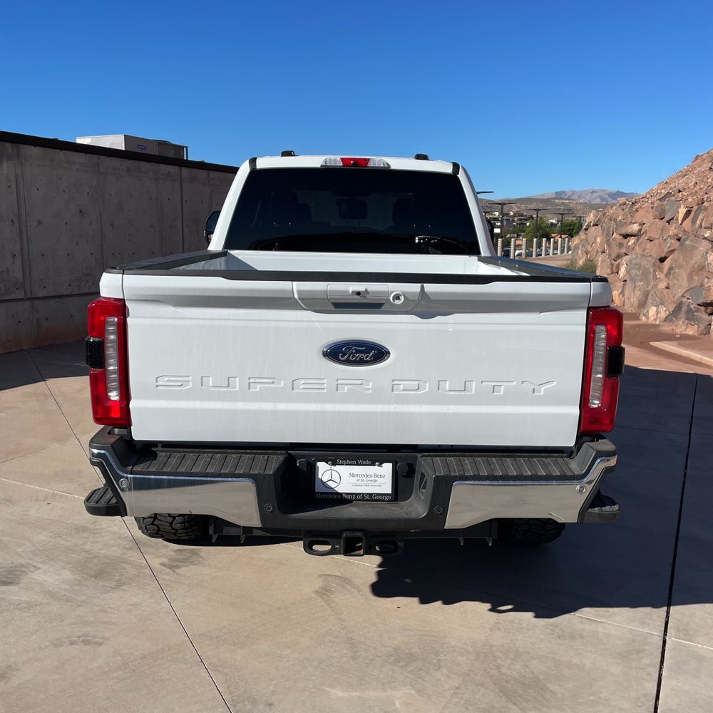 2025 Ford F-350 Super Duty Lariat
