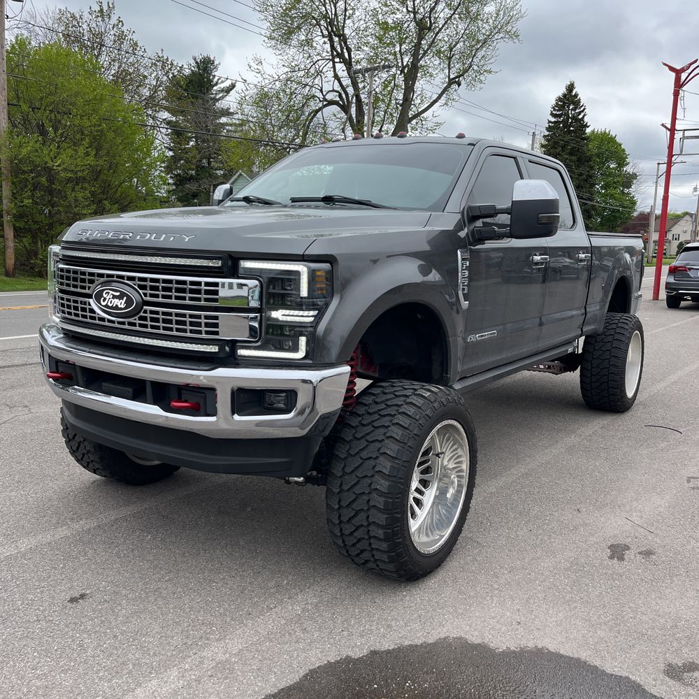 2017 Ford F-350 Super Duty Lariat