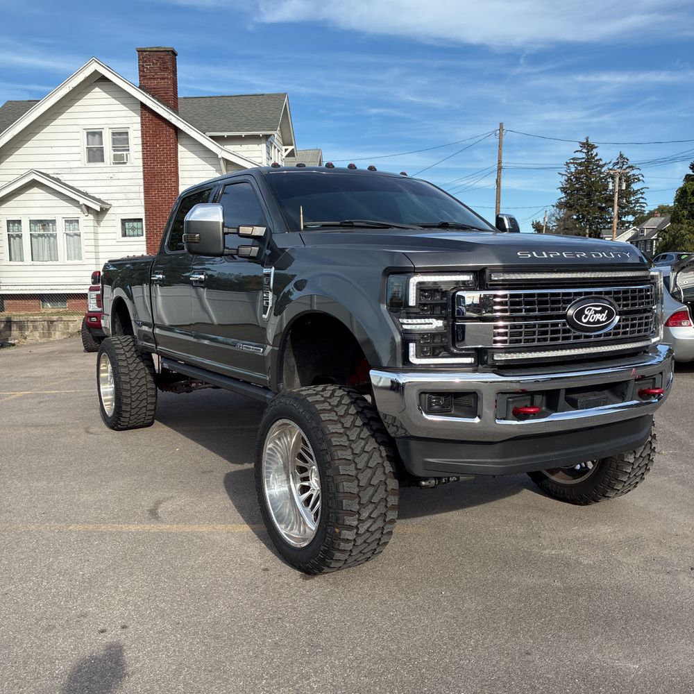 2017 Ford F-350 Super Duty Lariat