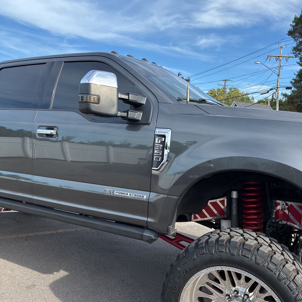 2017 Ford F-350 Super Duty Lariat