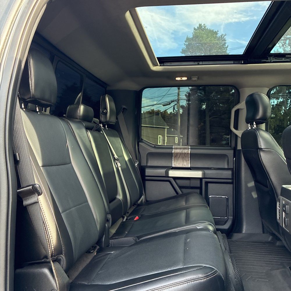 2017 Ford F-350 Super Duty Lariat