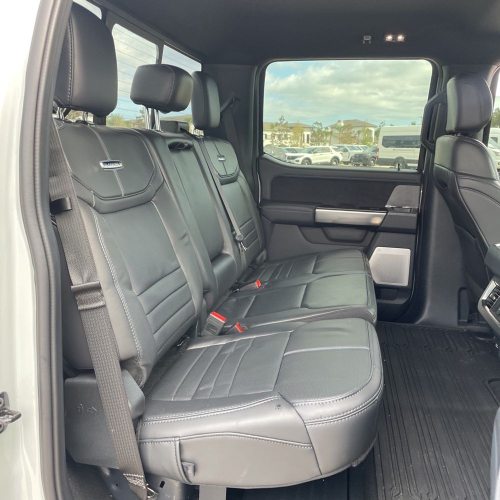 2025 Ford F-350 Super Duty Platinum