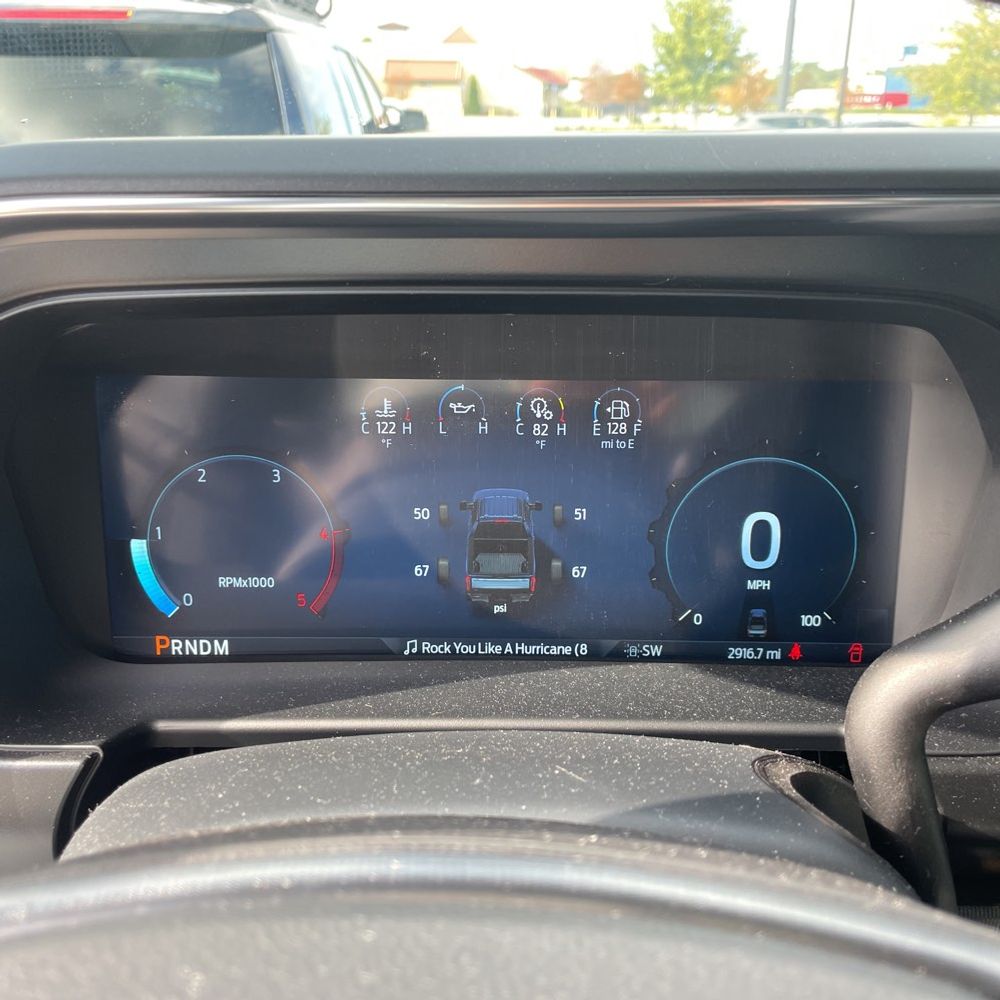 2025 Ford F-350 Super Duty Platinum