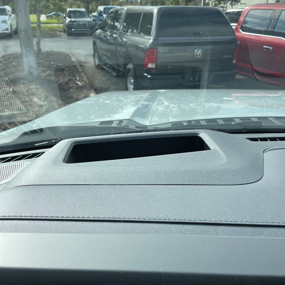 2025 Ford F-350 Super Duty Platinum