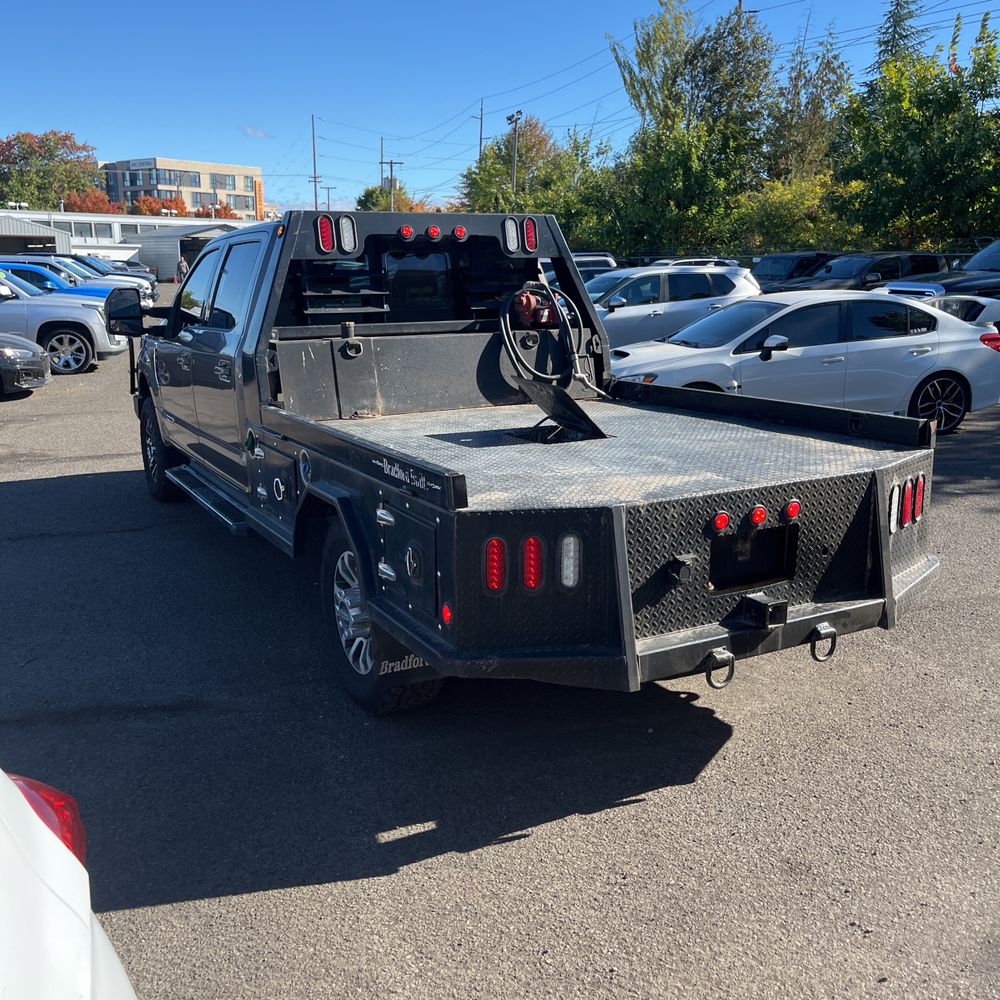 2022 Ford F-350 Super Duty Lariat