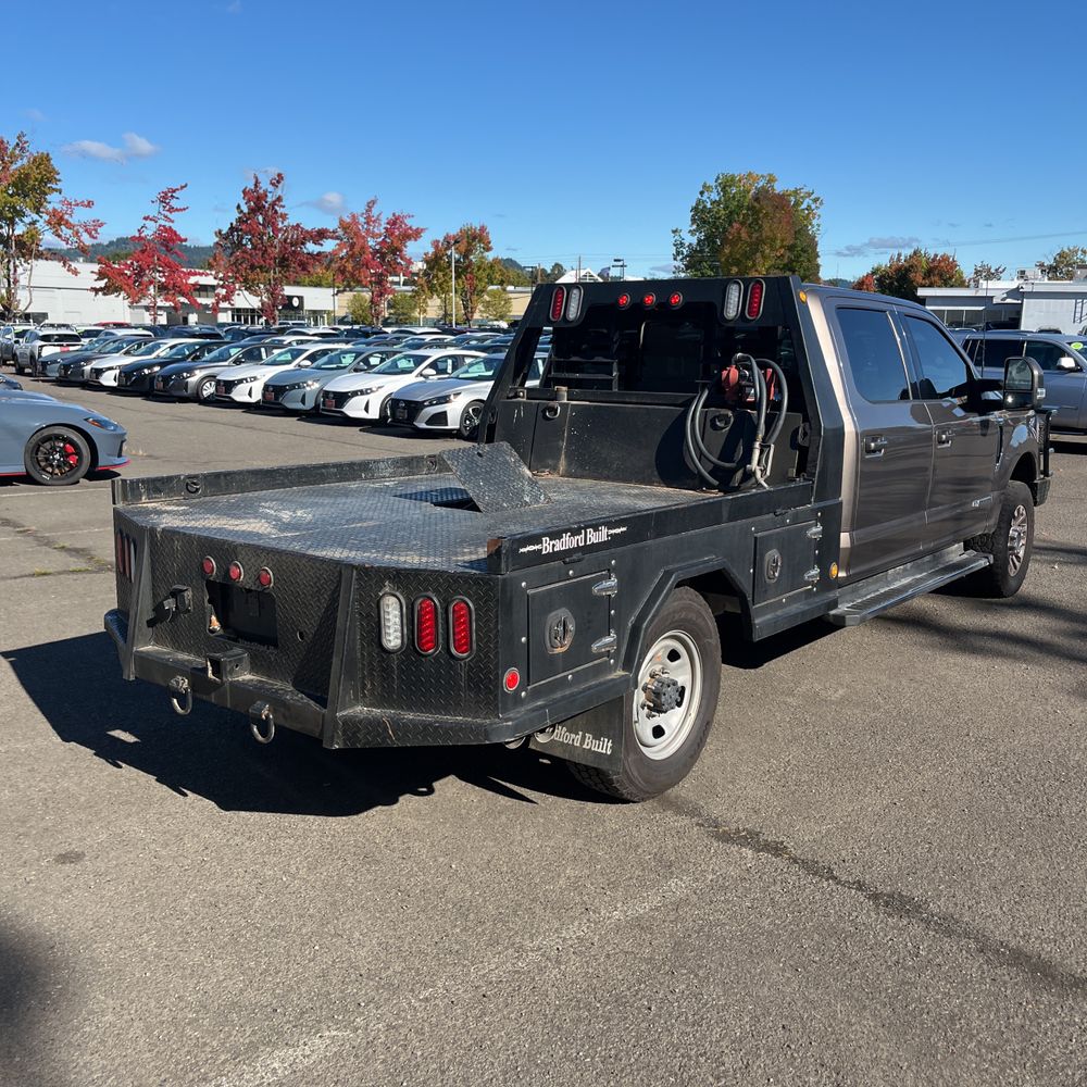2022 Ford F-350 Super Duty Lariat
