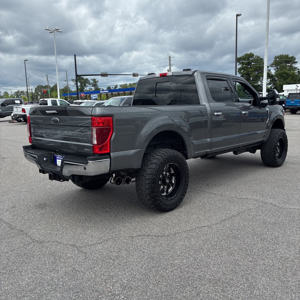 2022 Ford F-350 Super Duty Lariat