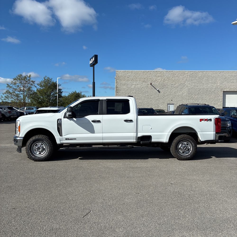 2023 Ford F-350 Super Duty XL