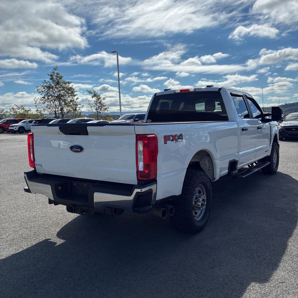 2023 Ford F-350 Super Duty XL