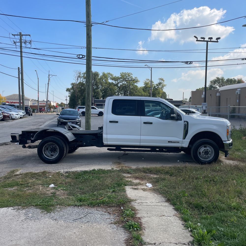 2023 Ford F-350 Super Duty XLT