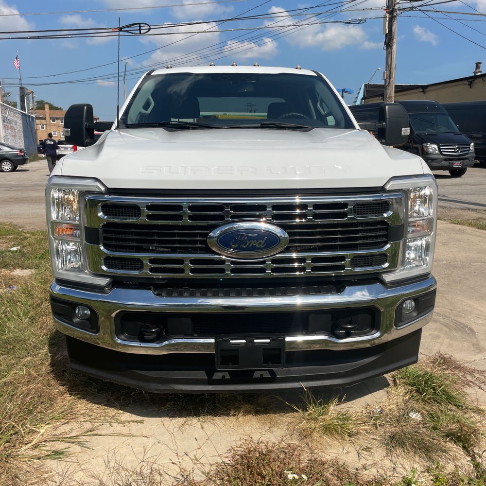2023 Ford F-350 Super Duty XLT