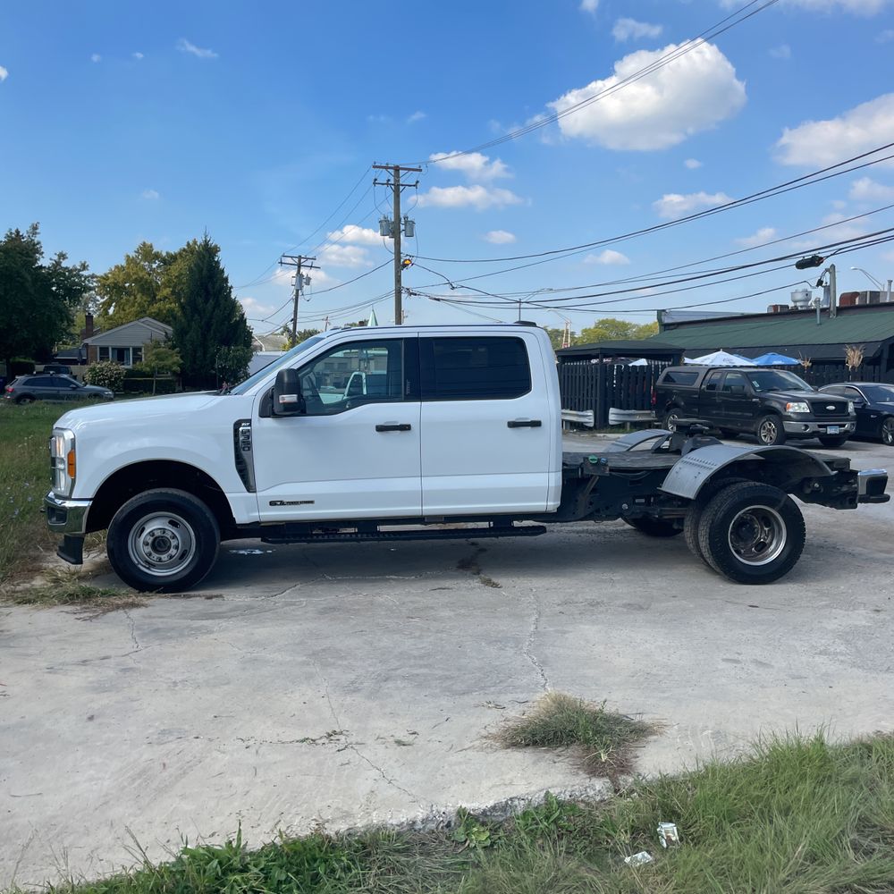 2023 Ford F-350 Super Duty XLT