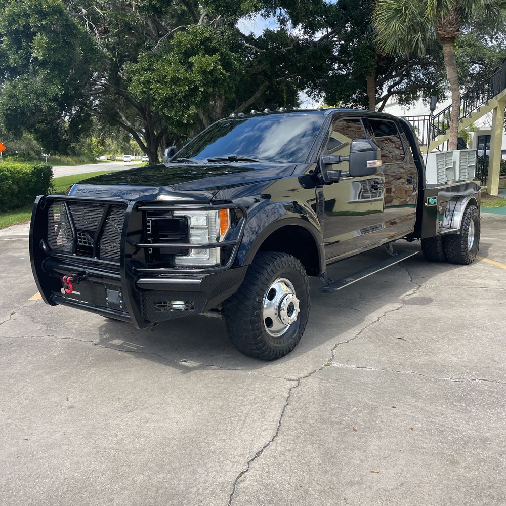 2017 Ford F-350 Super Duty Platinum