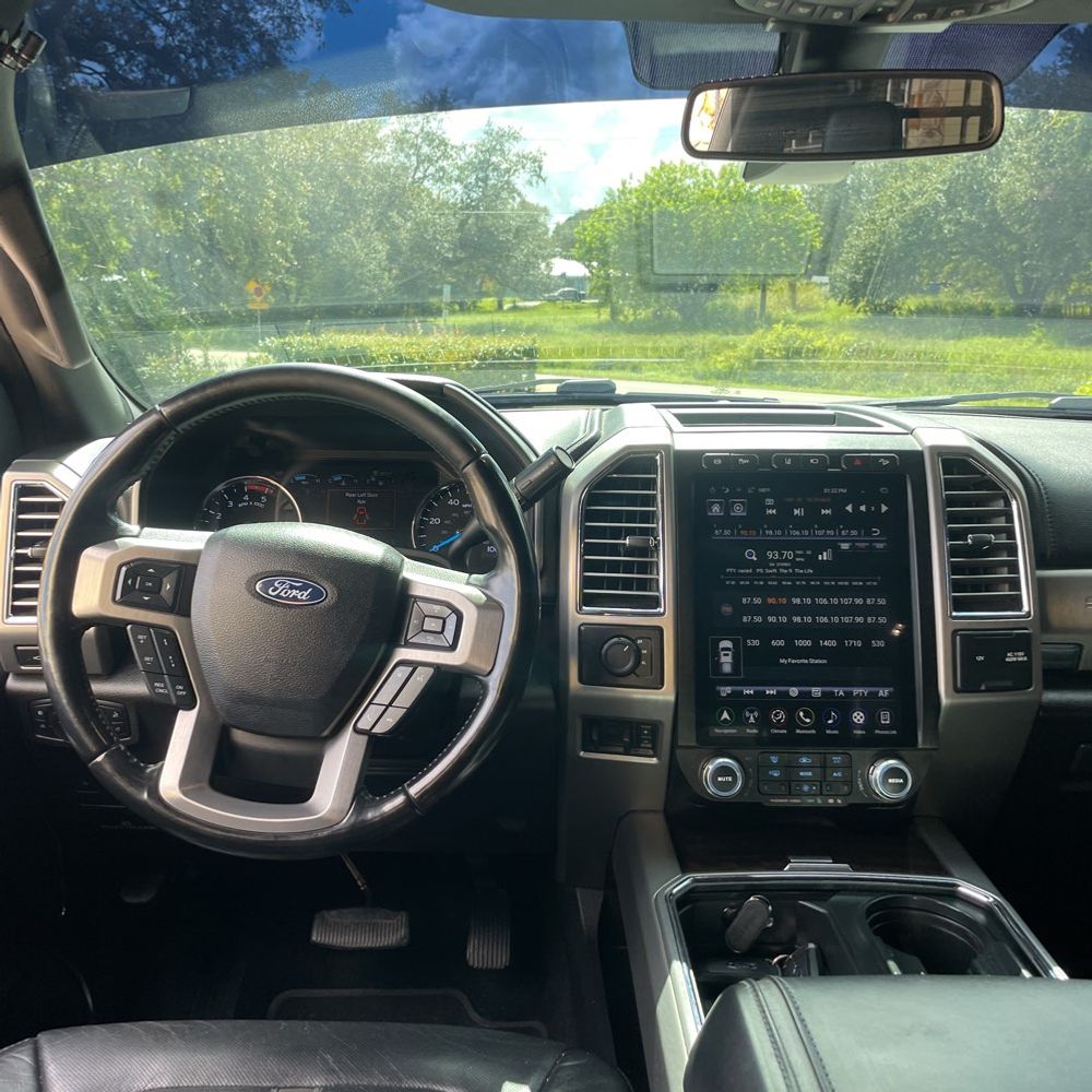 2017 Ford F-350 Super Duty Platinum