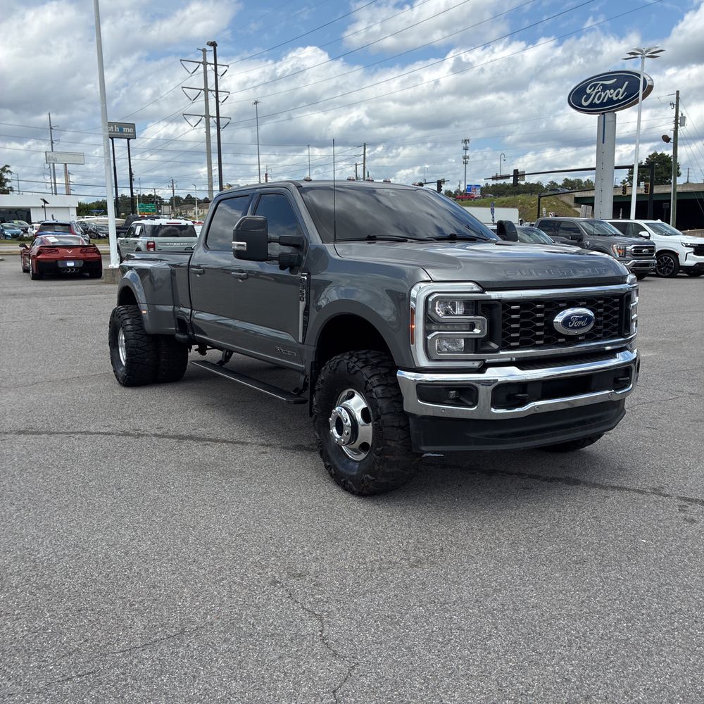 2024 Ford F-350 Super Duty Lariat