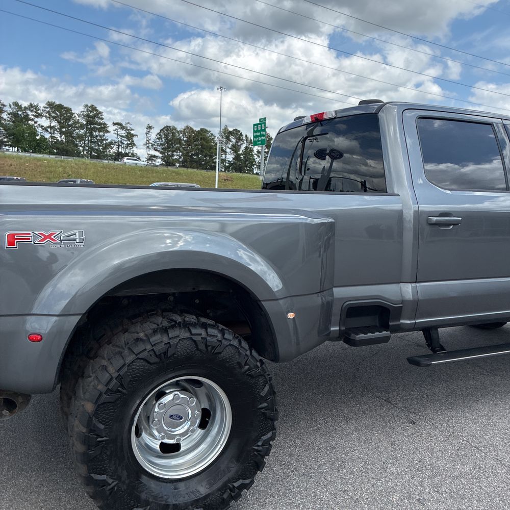 2024 Ford F-350 Super Duty Lariat