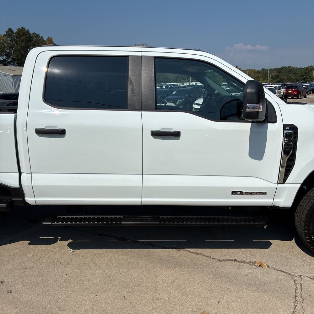 2025 Ford F-350 Super Duty XL