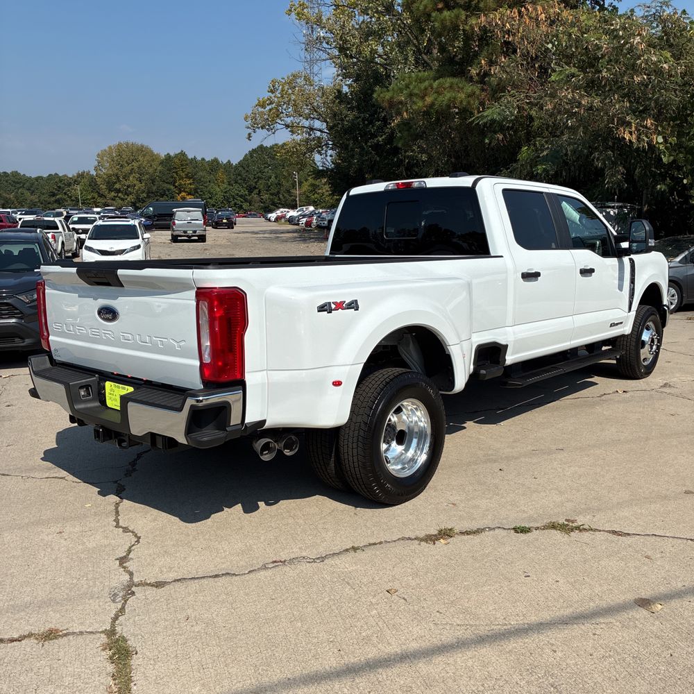 2025 Ford F-350 Super Duty XL