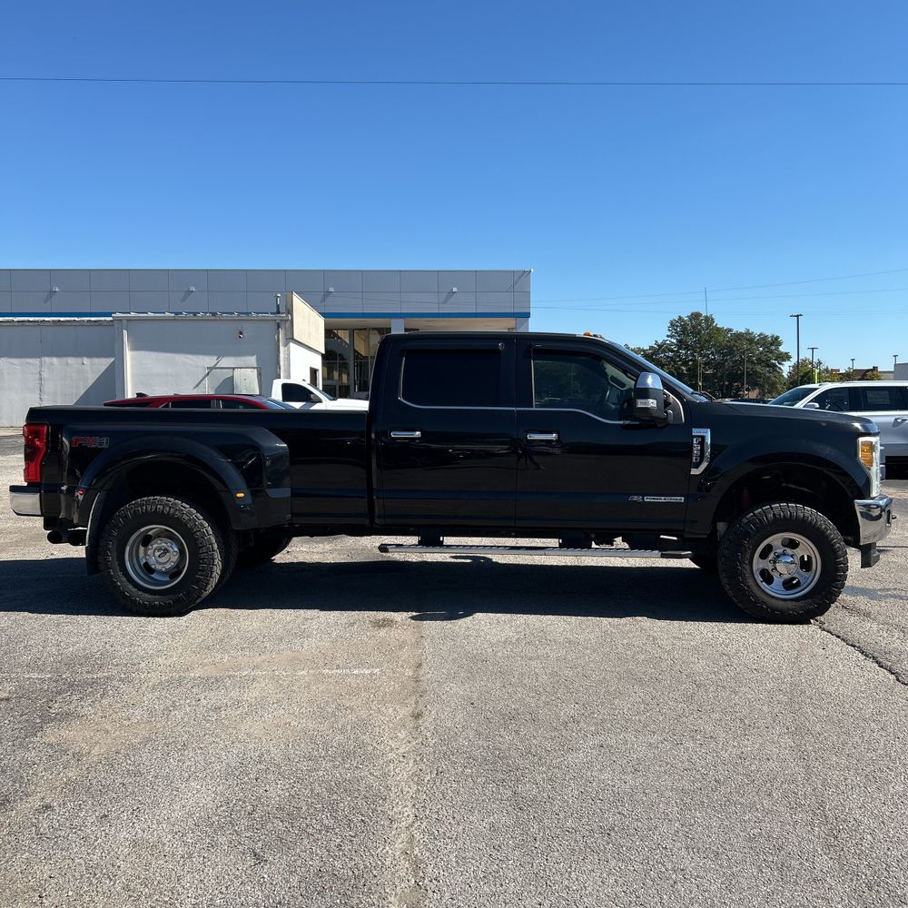 2019 Ford F-350 Super Duty Lariat