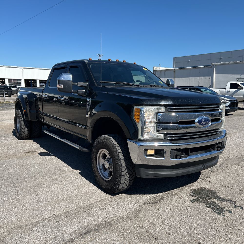 2019 Ford F-350 Super Duty Lariat