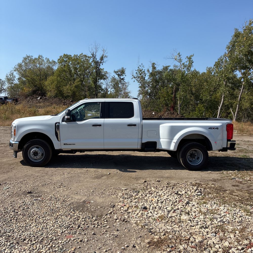 2023 Ford F350 S/D XLT