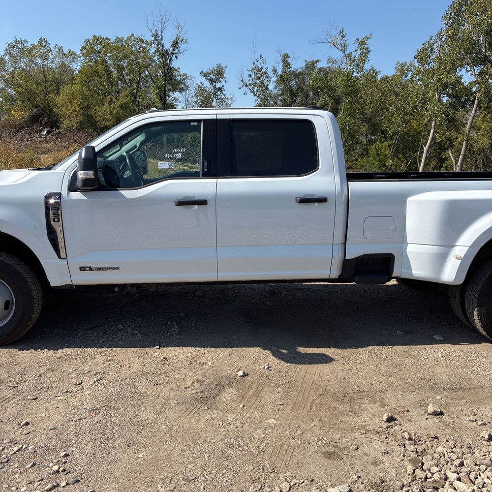 2023 Ford F350 S/D XLT