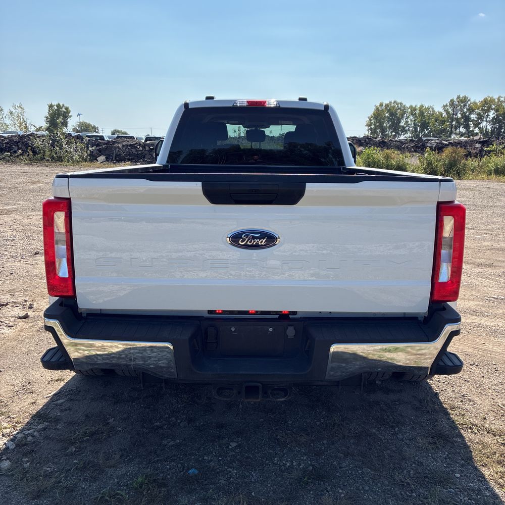 2023 Ford F350 S/D XLT