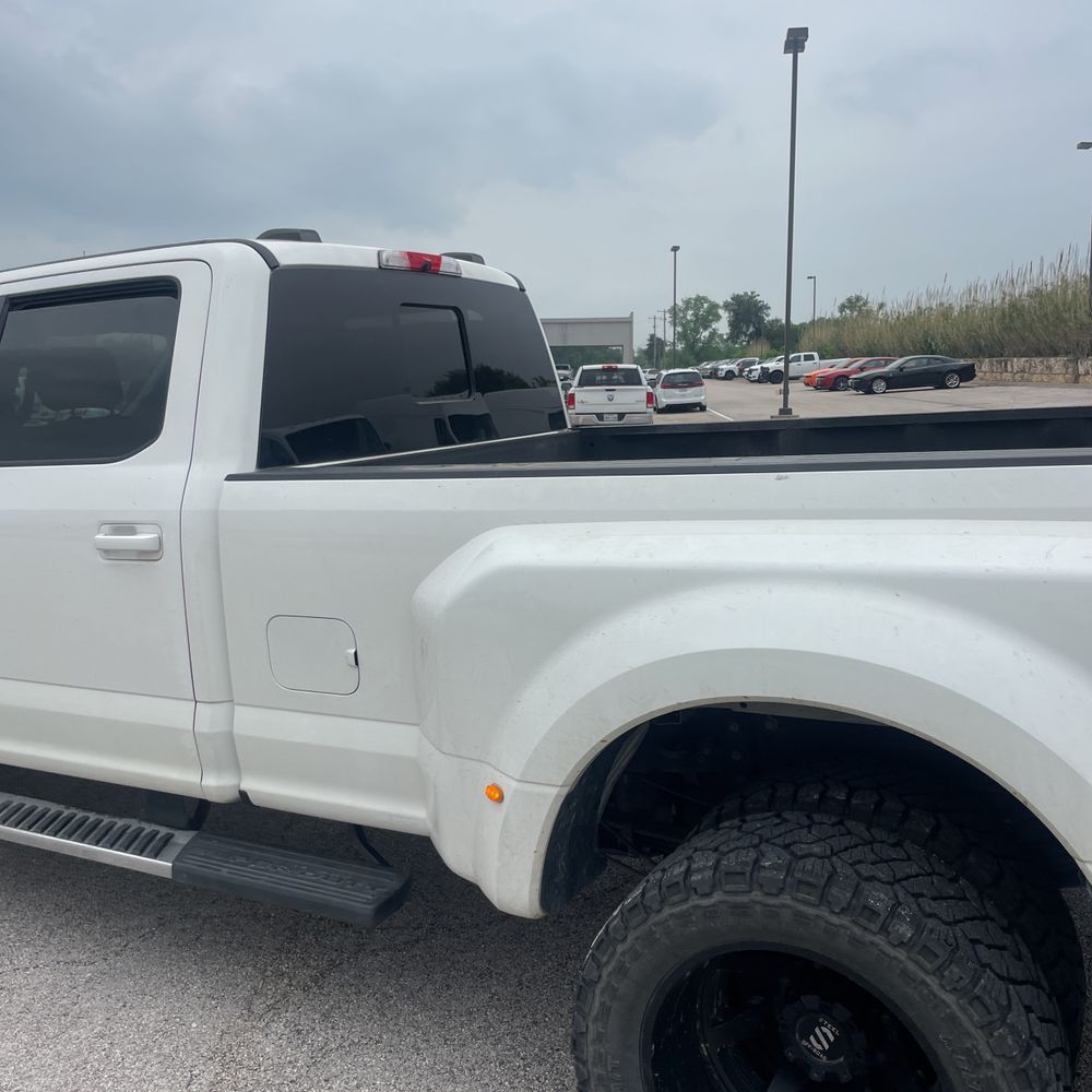 2021 Ford F-350 Super Duty Lariat
