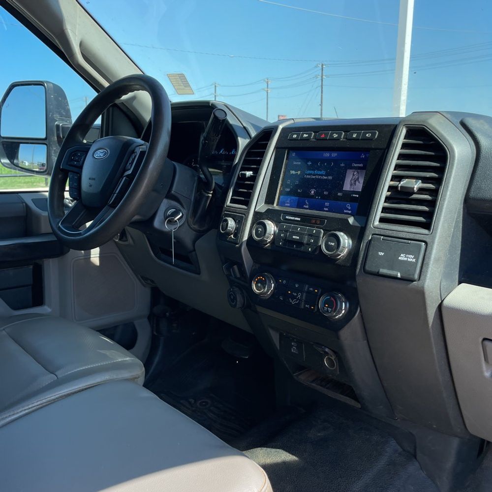 2022 Ford F-350 Super Duty XL