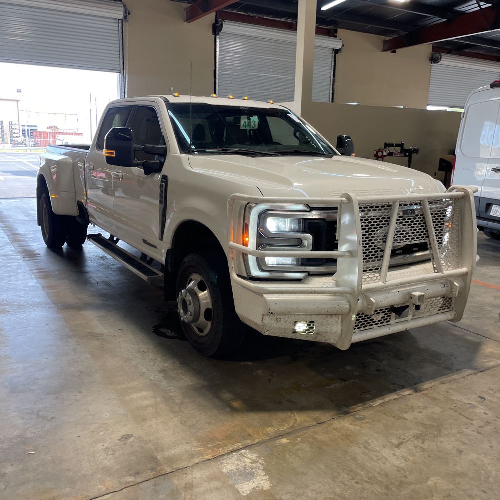 2024 Ford F-350 Super Duty Lariat