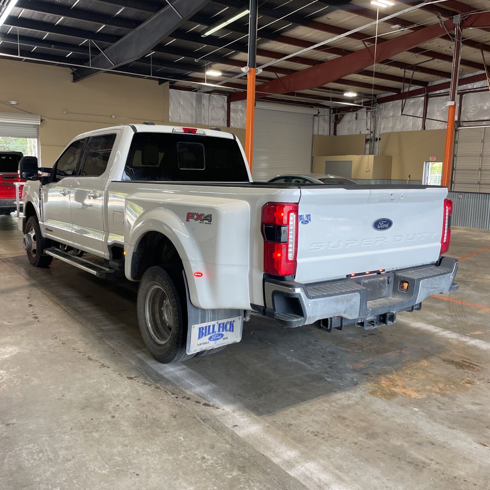 2024 Ford F-350 Super Duty Lariat