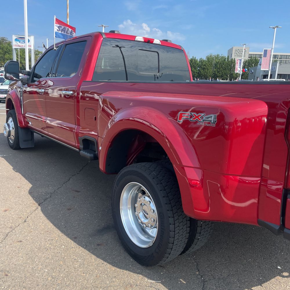2024 Ford F-450 Super Duty Platinum