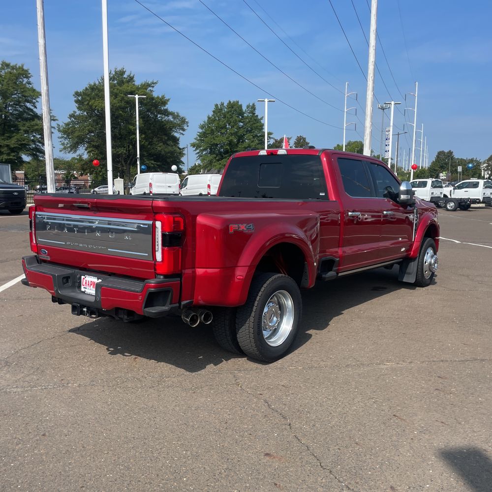 2024 Ford F-450 Super Duty Platinum