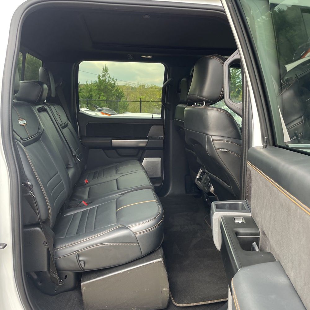 2023 Ford F-450 Super Duty Platinum