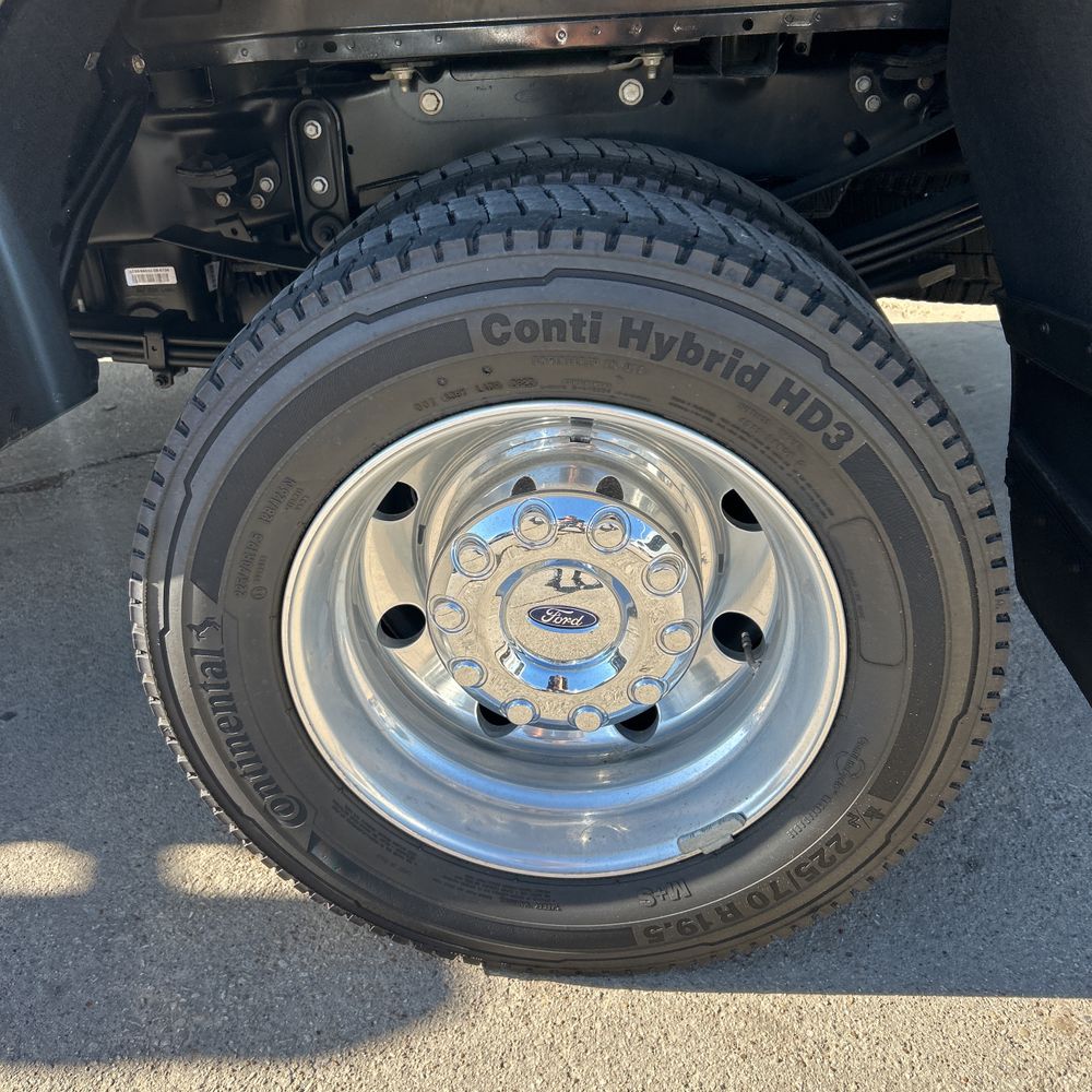 2023 Ford F450SD Lariat