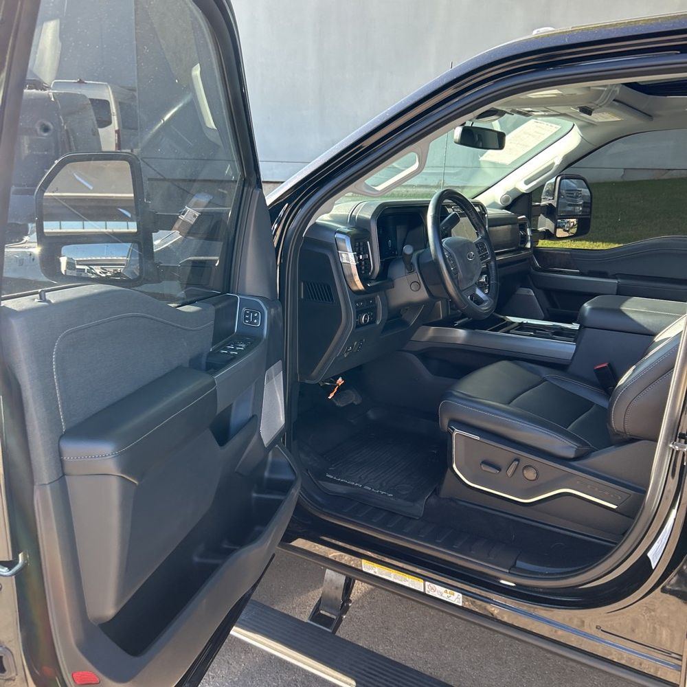2023 Ford F450SD Lariat