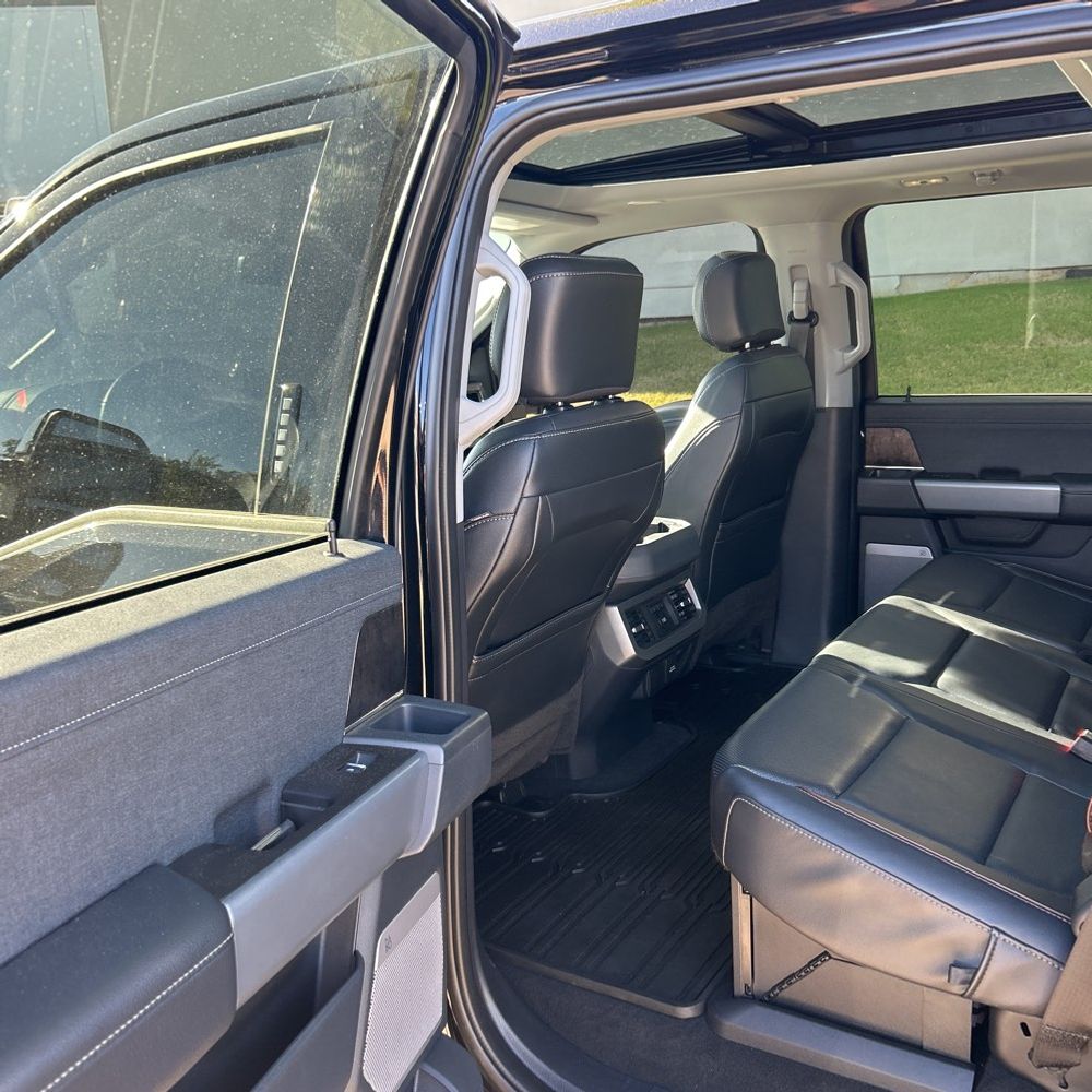2023 Ford F450SD Lariat