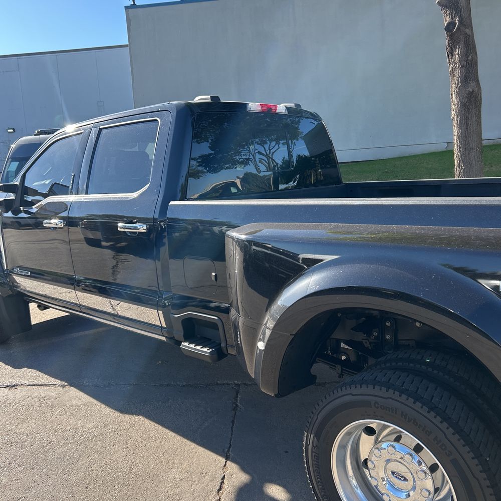 2023 Ford F450SD Lariat
