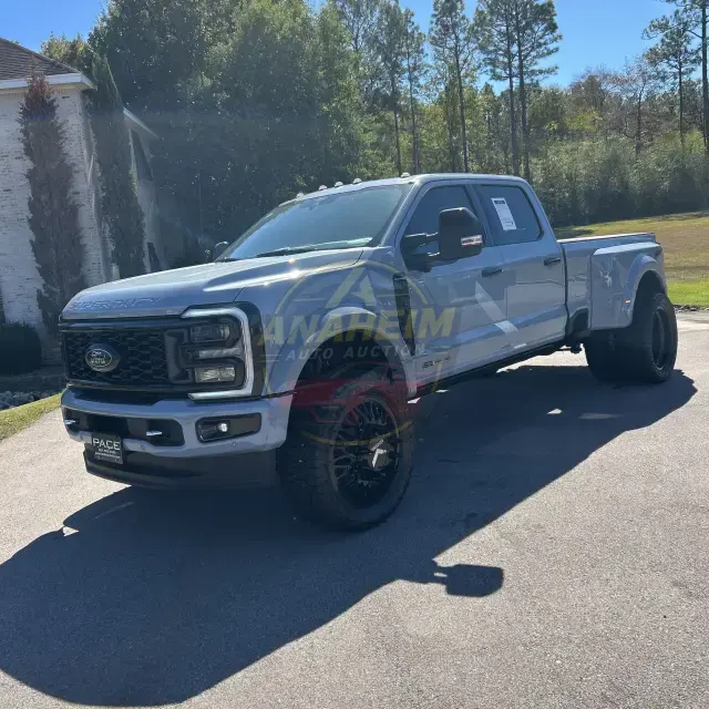 2024 Ford F-450 Super Duty Platinum