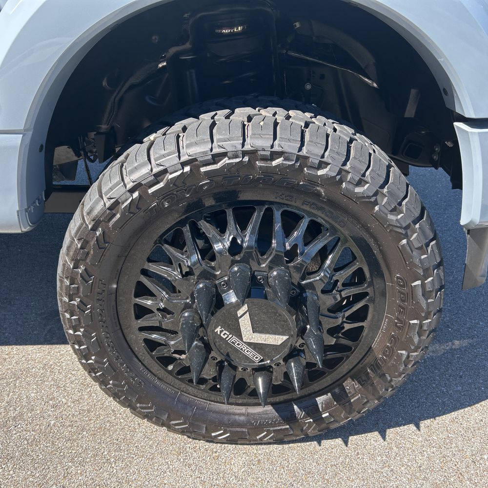 2024 Ford F-450 Super Duty Platinum
