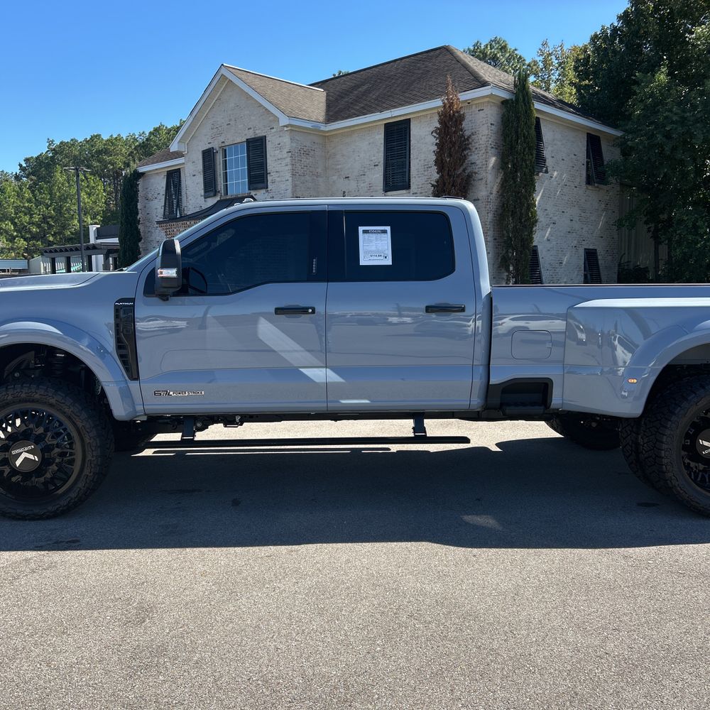 2024 Ford F-450 Super Duty Platinum